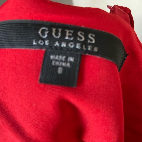 Red dress - Picture 3 of 3